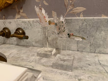 Load image into Gallery viewer, Semi-precious Hummingbird