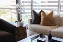 Load image into Gallery viewer, Quartz Bowl Vase