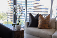 Load image into Gallery viewer, Quartz Bowl Vase