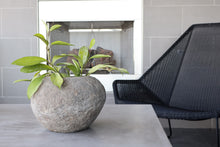 Load image into Gallery viewer, Stone River Planter
