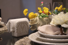 Load image into Gallery viewer, Estrella Napkin Holder