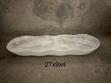 Load image into Gallery viewer, Small White Onyx Canoe