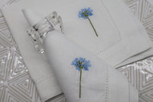Load image into Gallery viewer, Linen Flower Napkin Set
