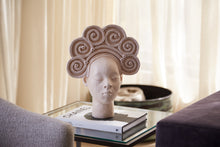 Load image into Gallery viewer, Vientos Sculpture Black