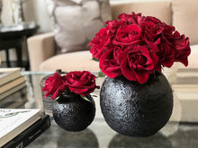 Load image into Gallery viewer, Isabel Talavera Vase in Gray