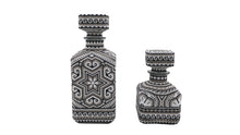 Load image into Gallery viewer, Huichol Decanter - Gris
