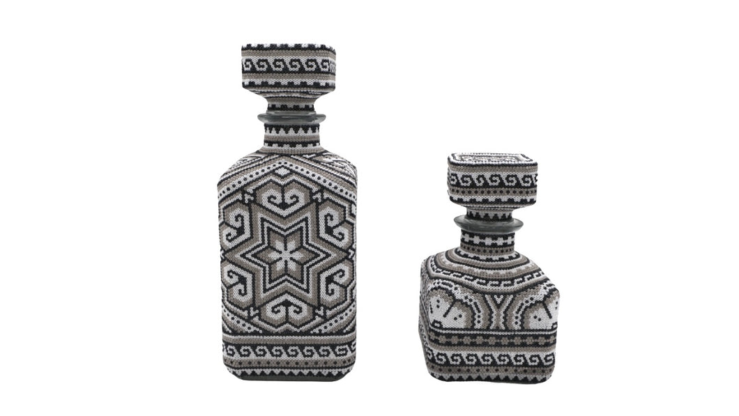 Huichol Decanter - Gris