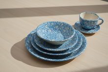 Load image into Gallery viewer, Talavera Plumas Complete Setting
